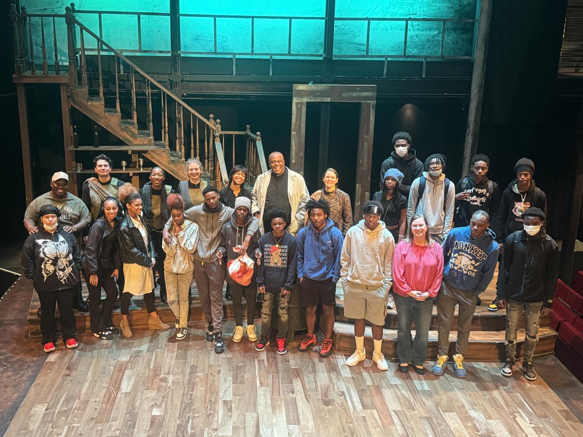 Students at Youth Opportunity Academy (YO Baltimore) enjoyed a matinee performance of Macbeth at the Chesapeake Shakespeare Company theater.