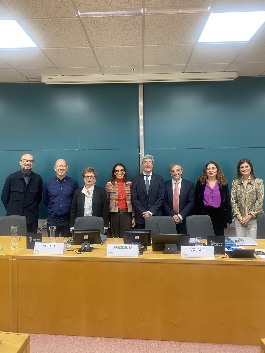 Nueva tesis en Educación Médica <a href="/unav/">Universidad de Navarra</a> <a href="/MedUNAV/">Facultad de Medicina # Universidad de Navarra</a> #innovacion #designthinking #metodo #ciencia #creatividad #5cabas. Enhorabuena <a href="/xeixoh/">Santiago Hermida Romero</a> 🙌🏼🙌🏼