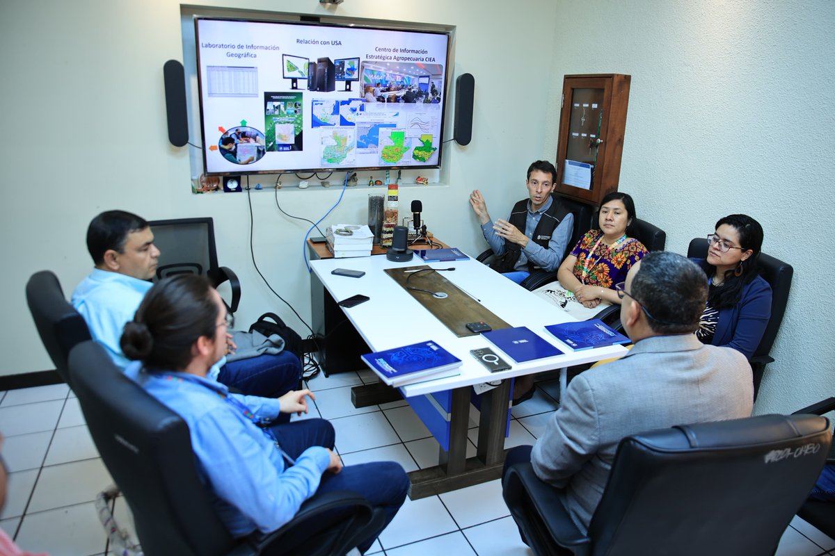 A través de la #DIGEGR y el acompañamiento de <a href="/FAOGuatemala/">FAO Guatemala</a> se establecerá el Sistema Nacional de Información de Suelos en el país, el cual incluirá mapas de aptitud de cultivos y fertilidad de suelos.