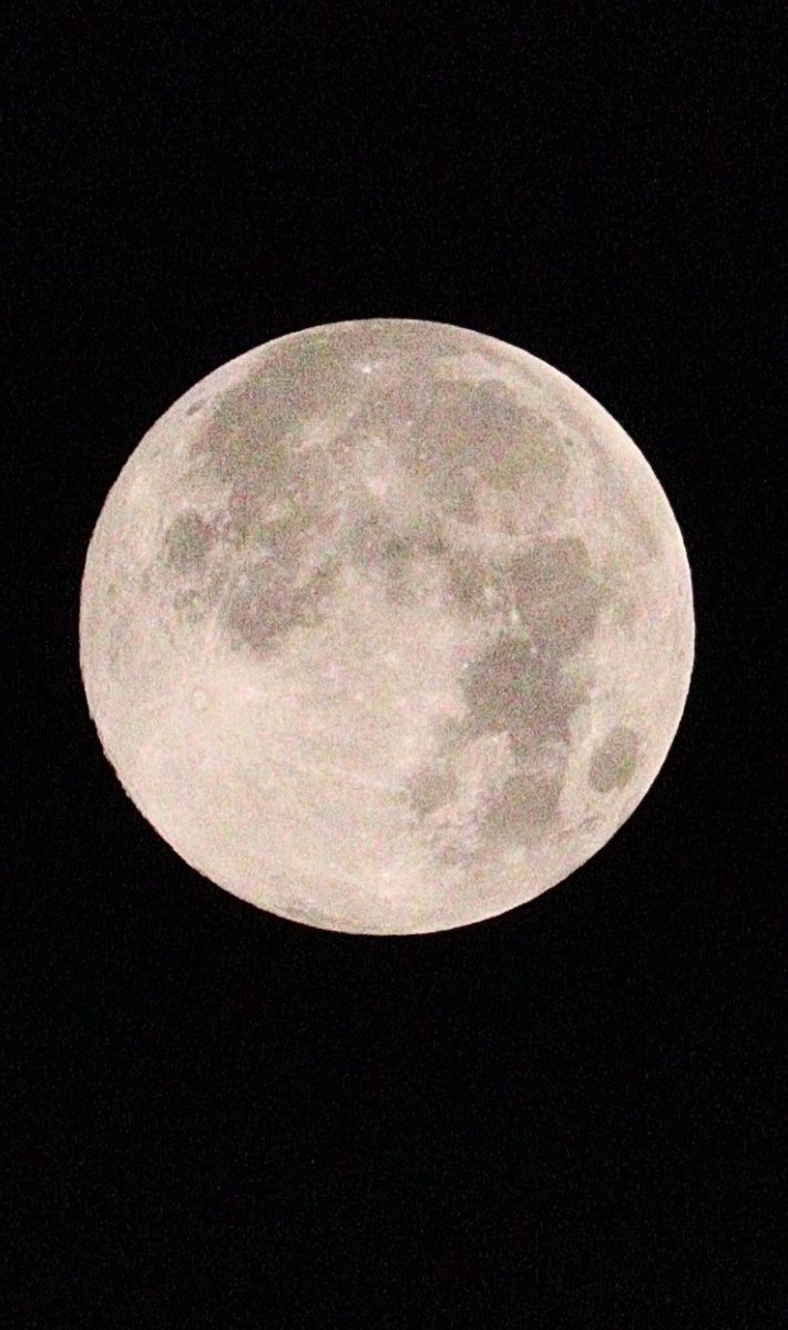 ParthRRana's tweet photo. Image of the #moon captured from Dwarka #Delhi #India 🌕 #lunarphotography #lunarphotos #fullmoon #nasahubble #NASA #SpaceExploration https://t.co/ldeZOodyoY