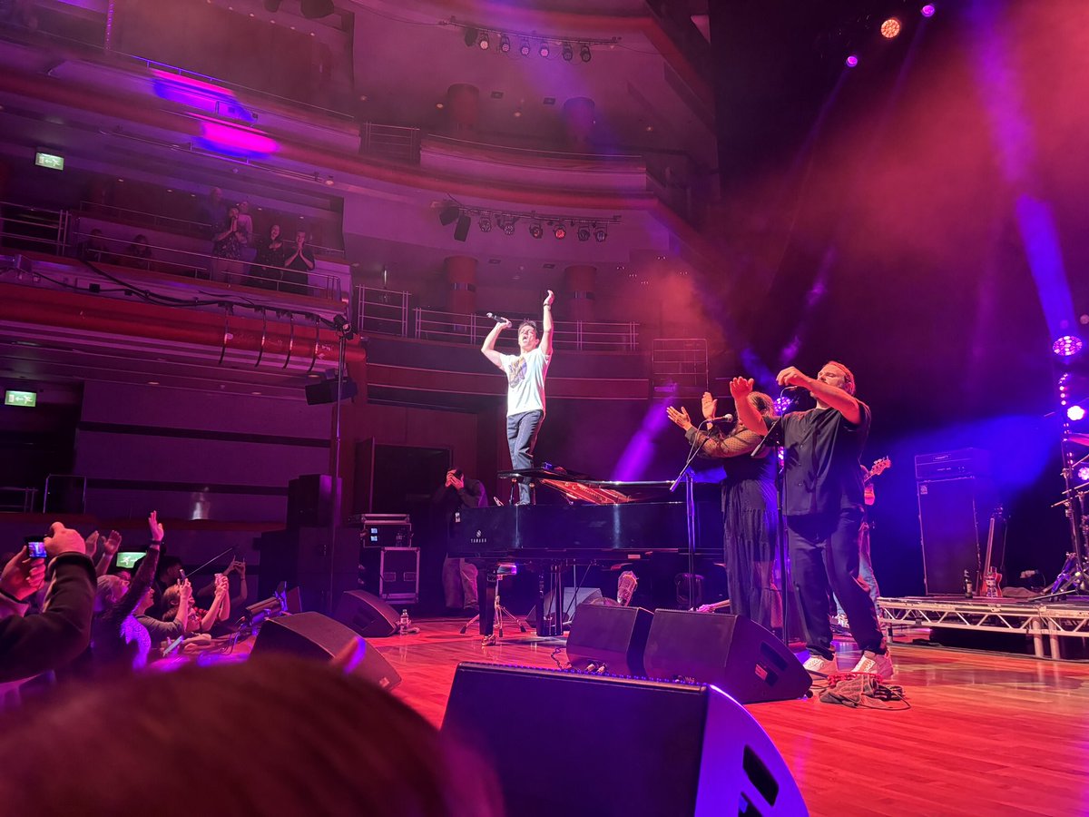 Sarah reilly tweet media