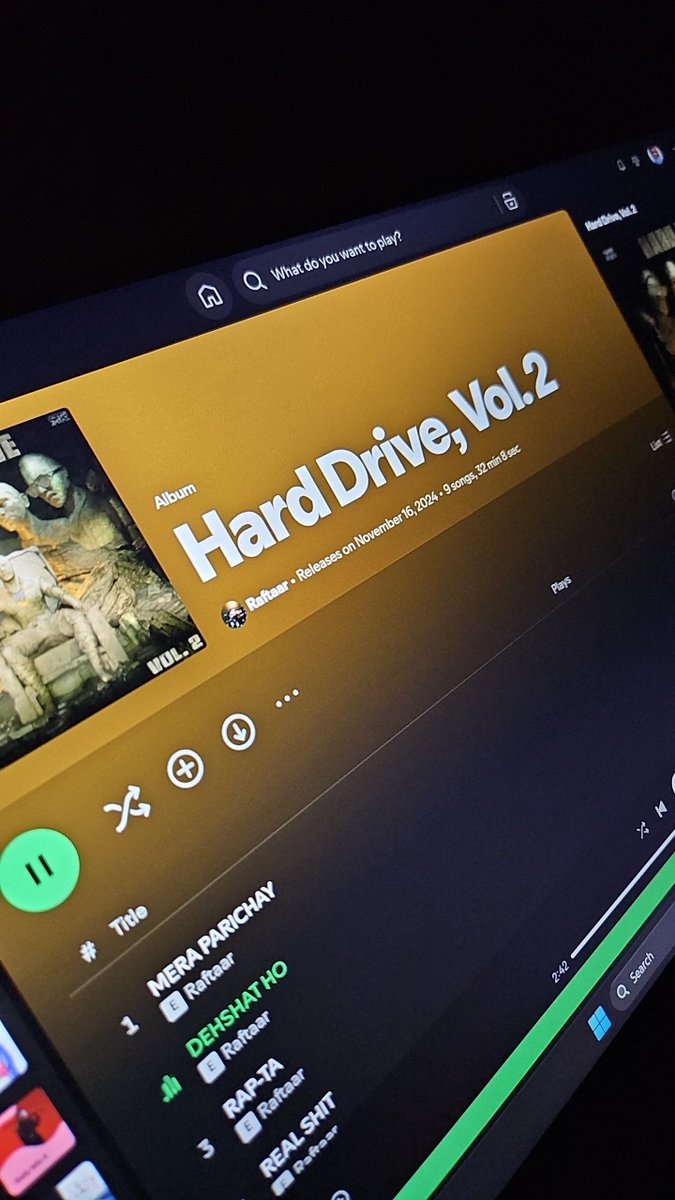 ssoodeepp's tweet image. Happy Birthday to my fav. Rapper 🫶✨️

Kaam aisa karo ki Dehshat Ho! 

RAA PARIVAAR 
#raftaar