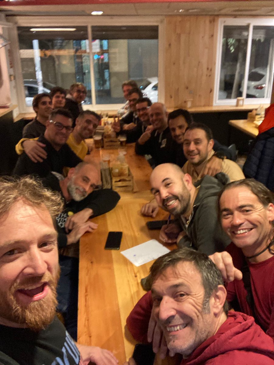 Nova victòria del veterans Ribelles <a href="/CPCubelles/">Club Pati Cubelles</a>, aquest cop vs el <a href="/Okmolins/">Okmolins</a> veterans 
1 a 5. Bon ambient i millor 3er i 4art temps.
Com m'agrada tornar a sentir la sensació de competir.
<a href="/FCPatinatge/">FCPatinatge</a>  <a href="/santperederibes/">Sant Pere de Ribes</a>