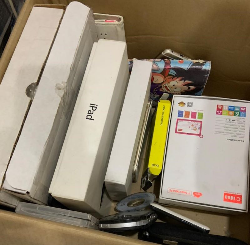 هل لديك أجهزة إلكترونية مستعملة أو تالفة للبيع في الدمام أو المنطقة الشرقية؟ 🔌 في BuySellUsedFurniture.com نشتري جميع أنواع الأجهزة الإلكترونية بأفضل الأسعار! تواصل معنا عبر الواتساب أو الهاتف: +966540858851 للحصول على عرض فوري. #شراء_الأجهزة_الإلكترونية #الدمام #بيع_الأجهزة