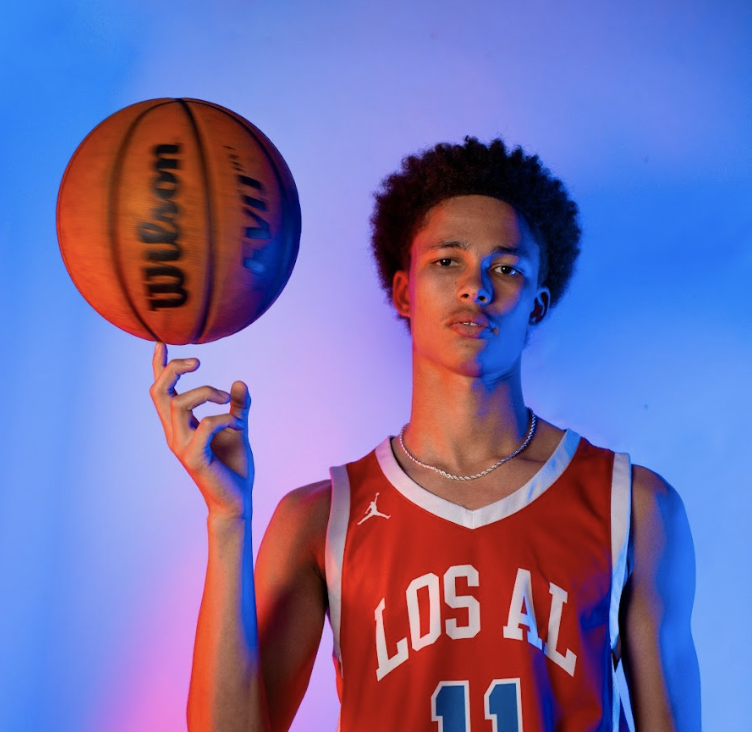 LosAlHoops's tweet photo. Kedric Delaney (2025) 6’4”
@kedrickdelaney 
A defensive pest at the front of the press. Much improved ball handler and crafty finisher at the rim. Can’t be left open on the perimeter. Does a lot of small things that helps a team win games. https://t.co/X77ouAX7V0