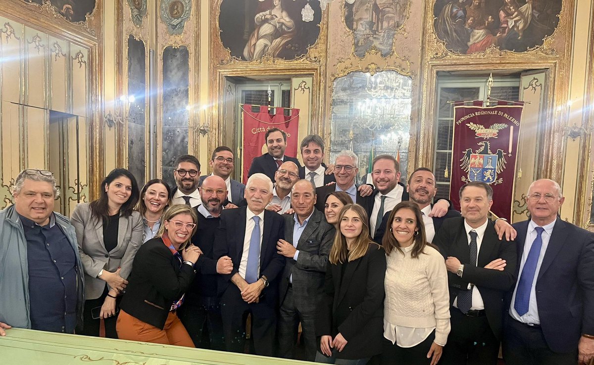 Approvato il nuovo contratto di servizio RESET: 
- cura del verde 
- pulizia dei marciapiedi 
- pulizia delle spiagge
Importante il contributo che il gruppo di <a href="/FratellidItalia/">Fratelli d'Italia 🇮🇹</a> ha dato per questo importante risultato. <a href="/ComunePalermo/">Comune di Palermo</a>