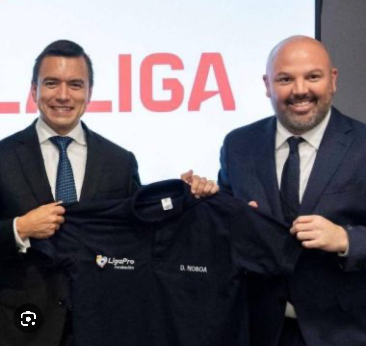 MagozclipEc's tweet photo. @FUTERweb Y esto estaba bien ??? Digo no más https://t.co/QlKGHYXT90