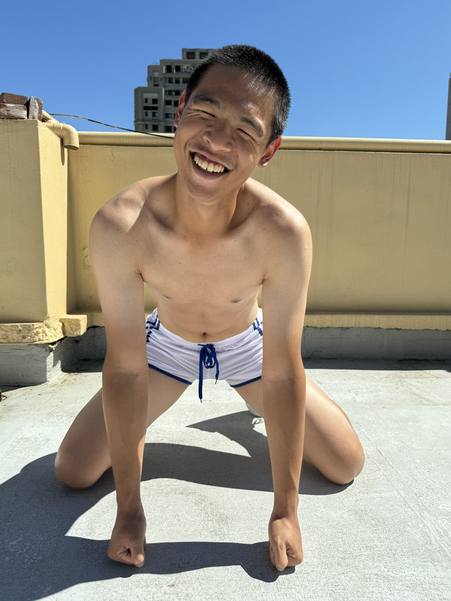 美臀and 🐶
攝影師：<a href="/bigdick_teacher/">濺康調教導師 澄Master</a>