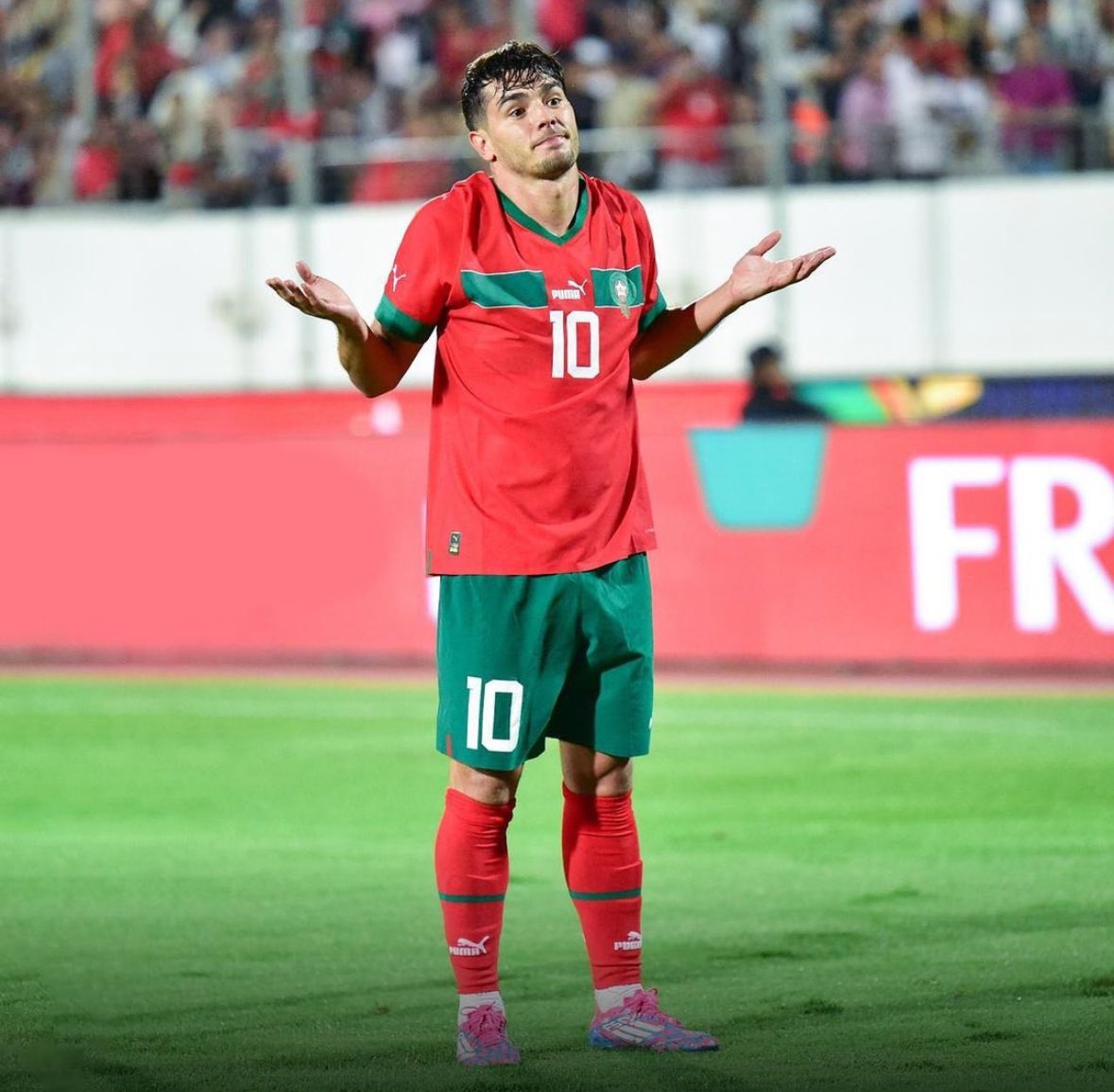 FabrizioRomano's tweet photo. 🤷🏼‍♂️🇲🇦 Two goals in two minutes for Brahím Diaz with Morocco tonight!

4 goals in 7 games representing Morocco. https://t.co/heK7BBfq9t