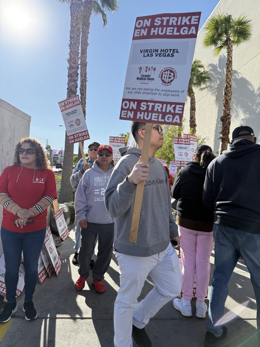 Southern Nevada CLC (@snvclc) on Twitter photo 📣VEGAS IS A UNION TOWN📣
It’s time for <a href="/VirginHotelsLV/">Virgin Hotels Las Vegas</a> to give their employees the pay they deserve. The Culinary Union will be on strike 24/7 until a fair and just contract is reached, and we’ll be right alongside them until they get it! 📣VEGAS IS A UNION TOWN📣
It’s time for <a href="/VirginHotelsLV/">Virgin Hotels Las Vegas</a> to give their employees the pay they deserve. The Culinary Union will be on strike 24/7 until a fair and just contract is reached, and we’ll be right alongside them until they get it!