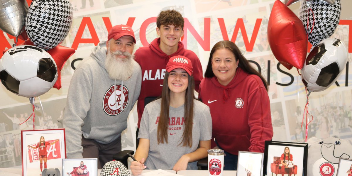 Wednesday Nov 13th was National signing day! 
Here’s who signed!!

Sydney Savatt🥎 ➡️ Rider 🐎
Mason Metz⚾️➡️ Seton Hill 🦅
Jayla Jones 🥎➡️ Allegheny 🐊
Fiona Mahan⚽️➡️ Alabama 🐘

Best of Luck to them in their futures ! 
#Lopesup🤘