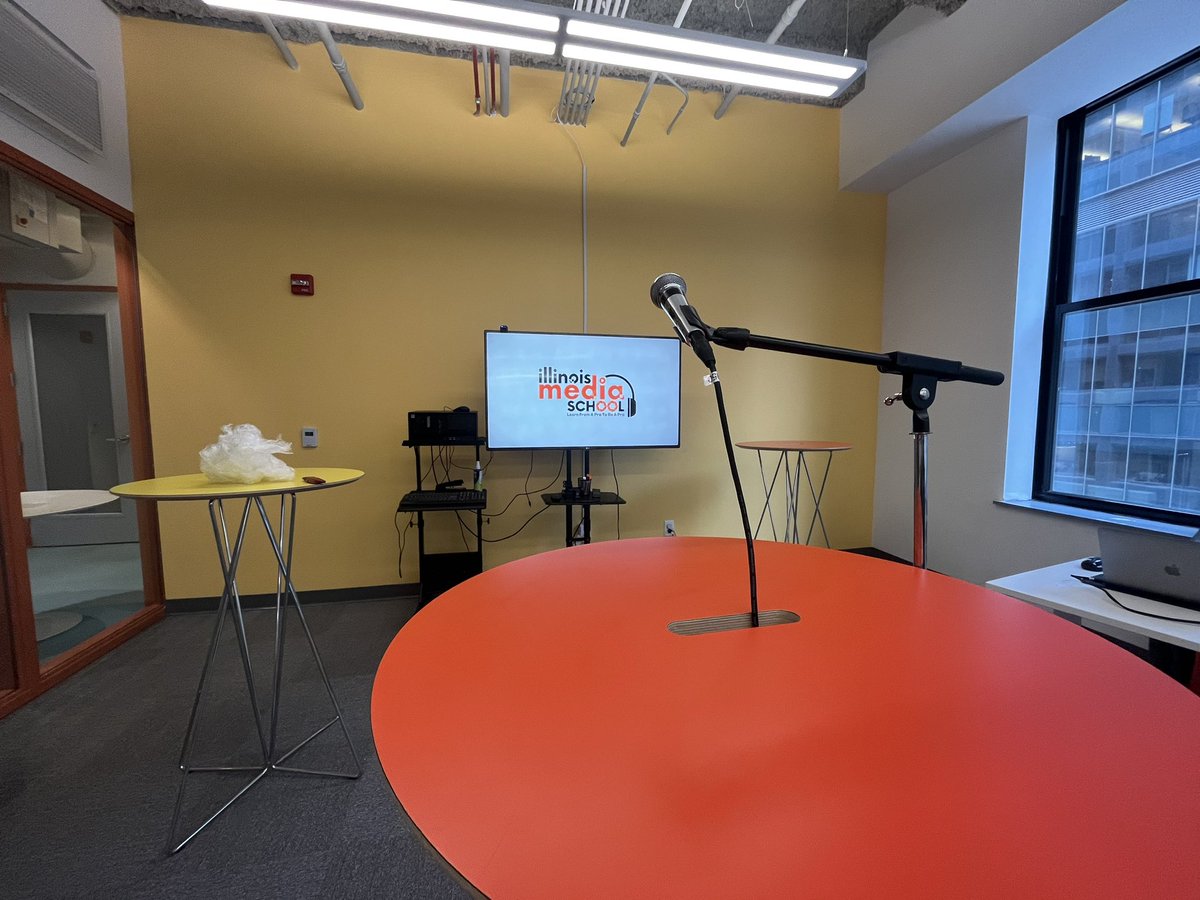 ilmediaschool's tweet photo. IMS Chicago Campus is ready for their first ever graduation ceremony at our new downtown campus! Stay tuned for pictures! 👀📸 #iamims #graduation #chicago https://t.co/bggGhvjUdb