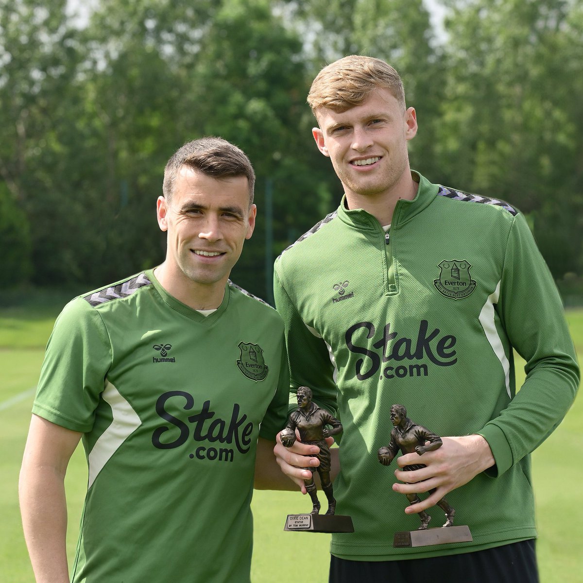 Balanced_View_'s tweet image. 16 -Everton - Jarrad Brainthwaite

No brainer. Everton’s record consistently better with him in the side and suits Dyche’s system. Partnership with Tarkowski works for #EFC and an underrated part of his game is his passing ability / choice of pass from CB, which Everton rely on🔵