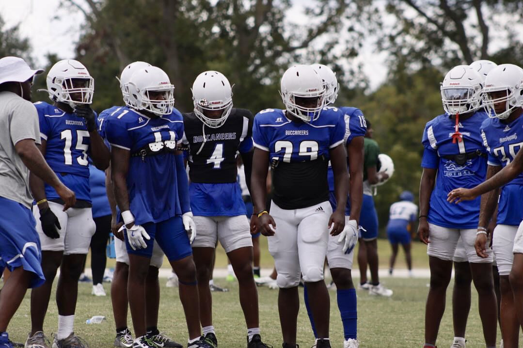 DONOVAN BYNUM (@bynum_donovan) on Twitter photo If I want to be great im going to chase perfection, if all starts in practice… Practice film otw❗️
<a href="/BLINNFBRECRUIT/">BLINN FB RECRUITING</a> 
#juco #JucoFootball #JUCOPRODUCT If I want to be great im going to chase perfection, if all starts in practice… Practice film otw❗️
<a href="/BLINNFBRECRUIT/">BLINN FB RECRUITING</a> 
#juco #JucoFootball #JUCOPRODUCT