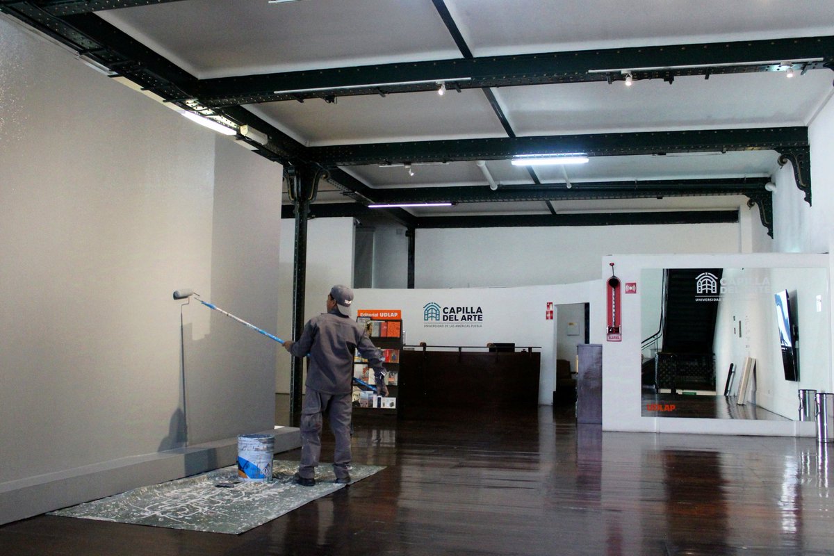CapilladelArte's tweet photo. ¡Nos estamos preparando!🏛️✨
La próxima exposición de #arte está en montaje. 🖼️
Continúa atento a nuestras redes sociales para ser de los primeros en visitarla. 🌟
@udlap @CulturaUDLAP #ViveCapilla #ViveUDLAP #CapilladelArteUDLAP #ArtePuebla #MuseosPuebla https://t.co/CC57iIAzHO