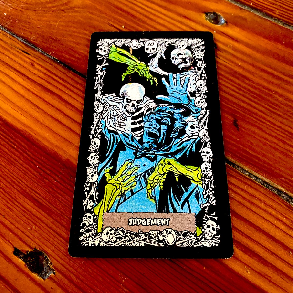 Tarot Cards in Coffee Shops tweet media