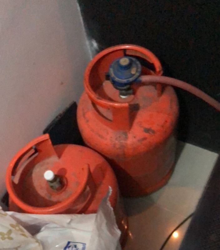 هل لديك موقد غاز مستعمل للبيع في الدمام أو المنطقة الشرقية؟ 🔥 في BuySellUsedFurniture.com نشتري جميع أنواع مواقد الغاز المستعملة بأفضل الأسعار! تواصل معنا عبر الواتساب أو الهاتف: +966540858851 للحصول على عرض فوري. #شراء_مواقد_الغاز #الدمام #بيع_الأجهزة