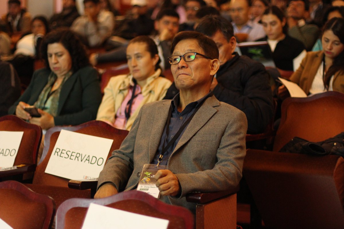 KOPIAEcuador's tweet photo. Durante el 13 y 14 de noviembre, la Universidad San Francisco de Quito fue la sede del evento académico, donde expositores nacionales e internacionales presentaron avances para el uso y manejo sostenible del suelo. https://t.co/ey5cGRs2Z5