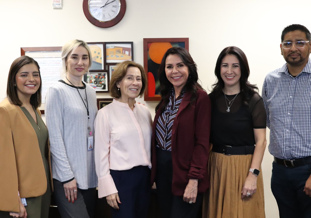EastValleyCHC's tweet photo. We are very grateful for @AsmBlancaRubio ongoing support of East Valley Community Health Center. During her recent visit to our West Covina Health Center site. 
Thank you, for your steadfast commitment to supporting Community Health Centers and our community! https://t.co/5lZiWvk7LK
