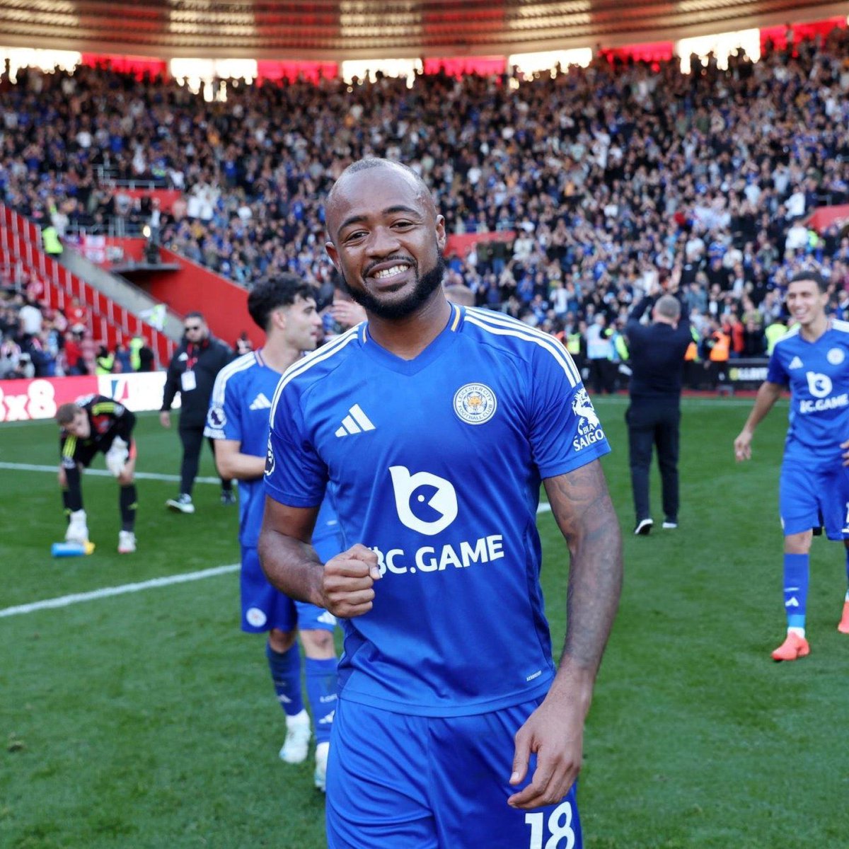 Balanced_View_'s tweet image. 15 - Leicester - Jordan Ayew

Massive goals against Ipswich and Southampton to rescue 3 points between both games. I feel he suits Cooper in an #LCFC team used to Maresca ball. Harsh on Ndidi and Facundo, but feel Ayew offers so much across any position in the frontline 🔵⚪️