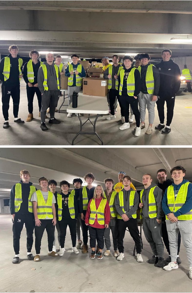 LNEagleFootball's tweet photo. Love that our guys are giving back to our community!  Over 400 families served tonight at Liberty Hospital!  Great work fellas!  War 🦅 https://t.co/4YrAbpia04