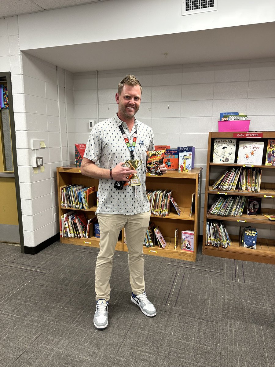 We had lots of reasons to celebrate this week at the Creek!  Dr. M was announced as our new Principal, our student officers were fantastic leading the Convocation on Wednesday, and Mr. Taylor received the Staff Leader of the Month award! #AISuccess