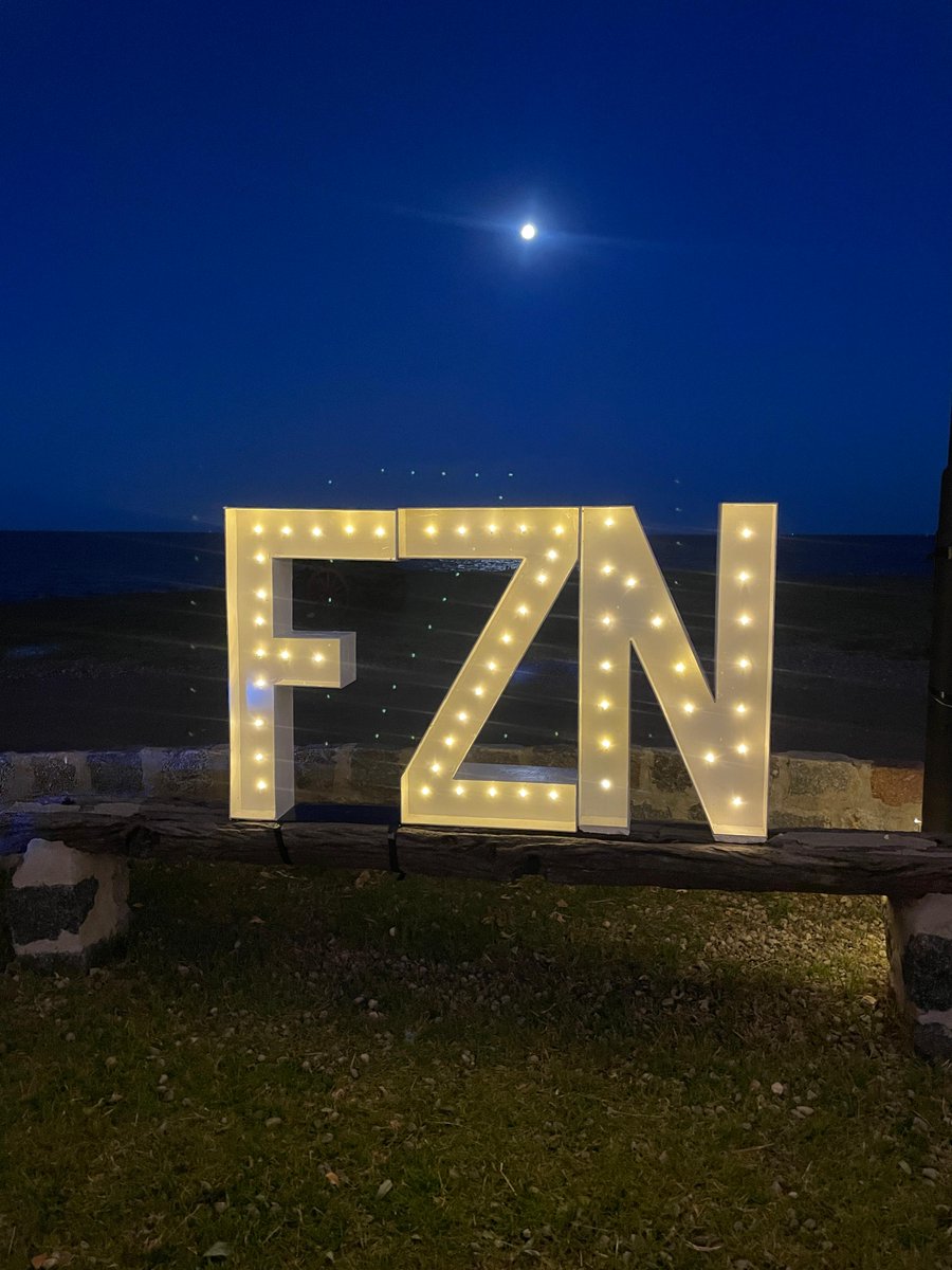 LeandroAdonio's tweet photo. ¡Felicitaciones a toda la banda de @RacingClubFZN por el gran evento que hicieron ayer para celebrar los 3️⃣0️⃣ años de su fundación! 💙🎓

🤝 Muchísimas gracias por la invitación. https://t.co/frjzC9Q3Gq