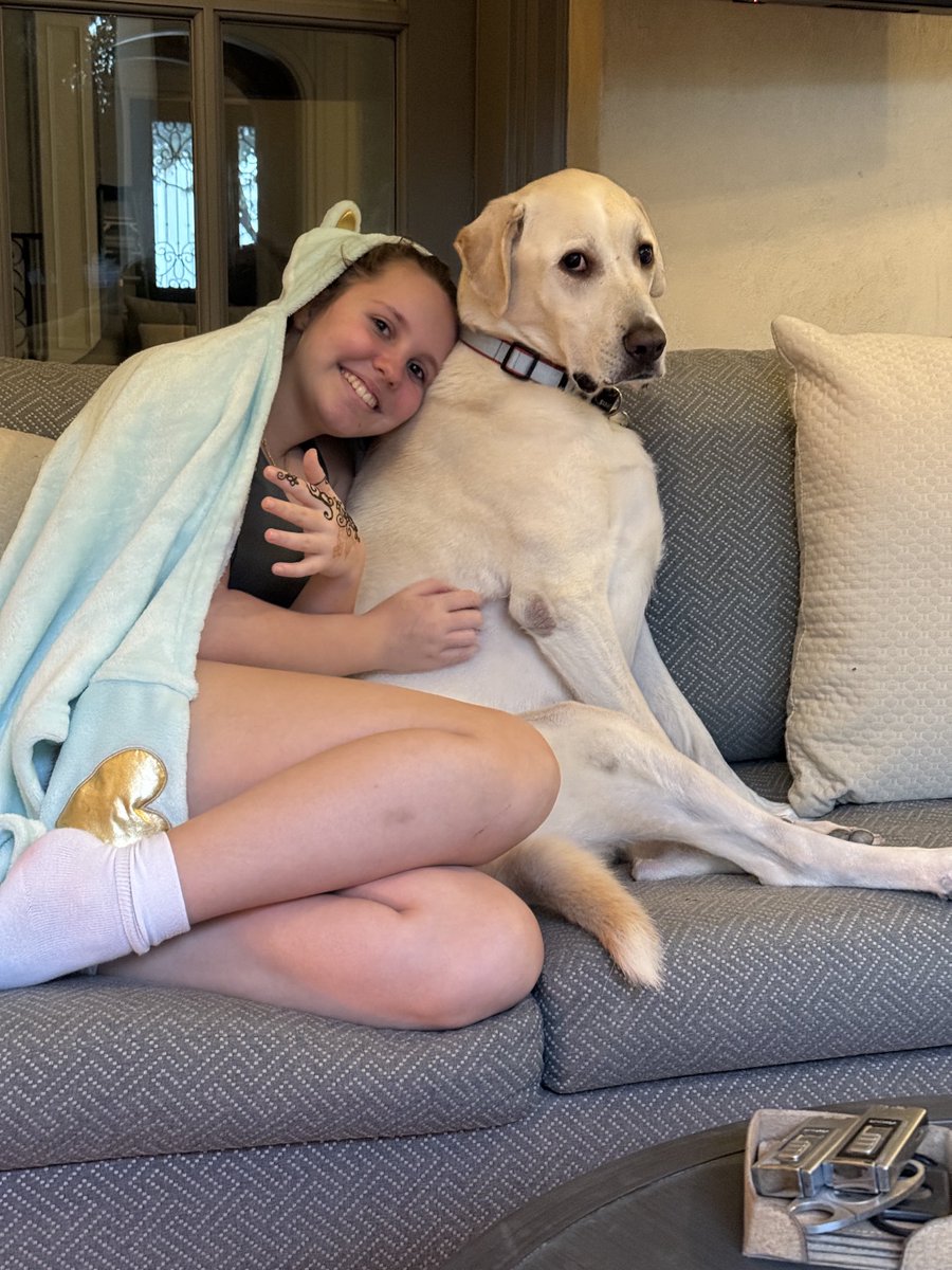 JeffreyBSimon's tweet image. My daughter, with Zoolander, showing you blue steel. #zoolander #bluesteel #hansel