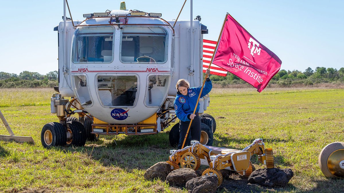 Reach for the stars, Ags! Texas A&amp;M is ready to conquer space exploration and research with the new Texas A&amp;M Space Institute. The new facility will be next to <a href="/NASA_Johnson/">NASA's Johnson Space Center</a> in Houston and help Texas A&amp;M become a leader in the new space economy.

🔗: tx.ag/TmLOqoH