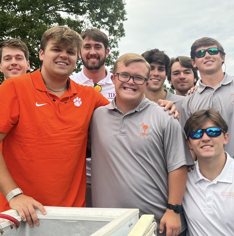 RGDSN's tweet photo. Ben O'Connor, a Clemson University student with Down syndrome, made history as the first to join a fraternity there. Welcomed by the brothers of Kappa Alpha Order, Ben's journey highlights the power of inclusivity and community. Read more: https://t.co/Q44NYiCTMp

📸 Zach Freeman https://t.co/tJ0regpHld