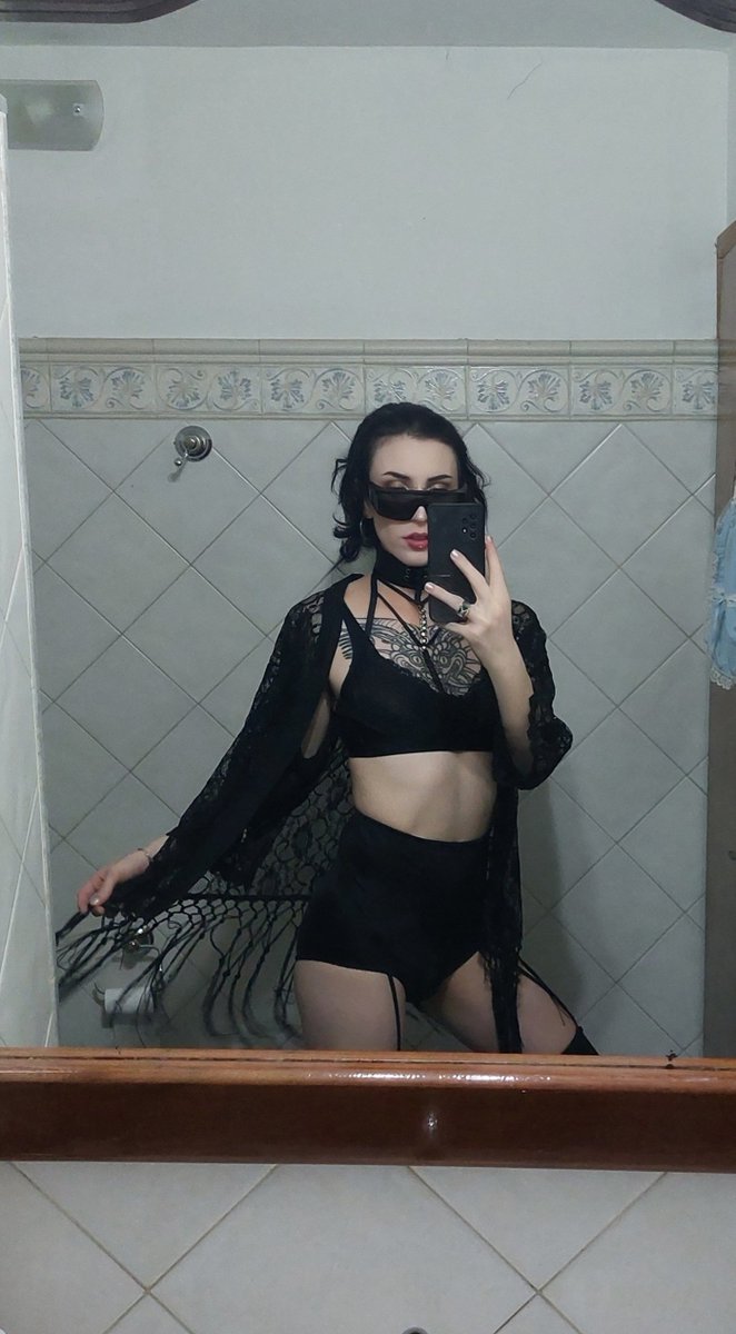 will you come with me to an under party? shhh it's top secret