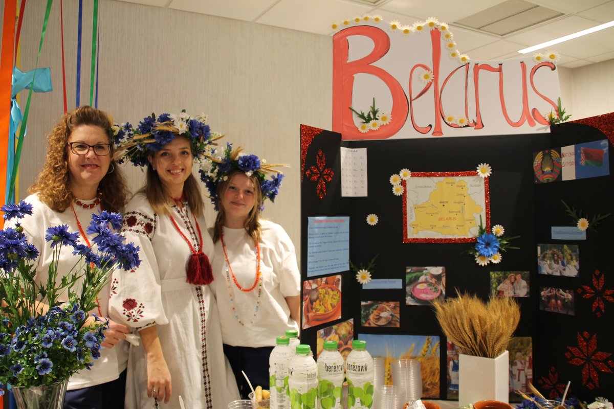 Burke_Rehab's tweet photo. Diversity is our strength! 🌍 Today, we celebrated Multicultural Day, sharing cultural traditions, delicious dishes, and meaningful connections. Our team came together to learn and celebrate what makes us unique. #MulticulturalDay #BurkeCommunity #CulturalCelebration https://t.co/Do7AZW5Z9J