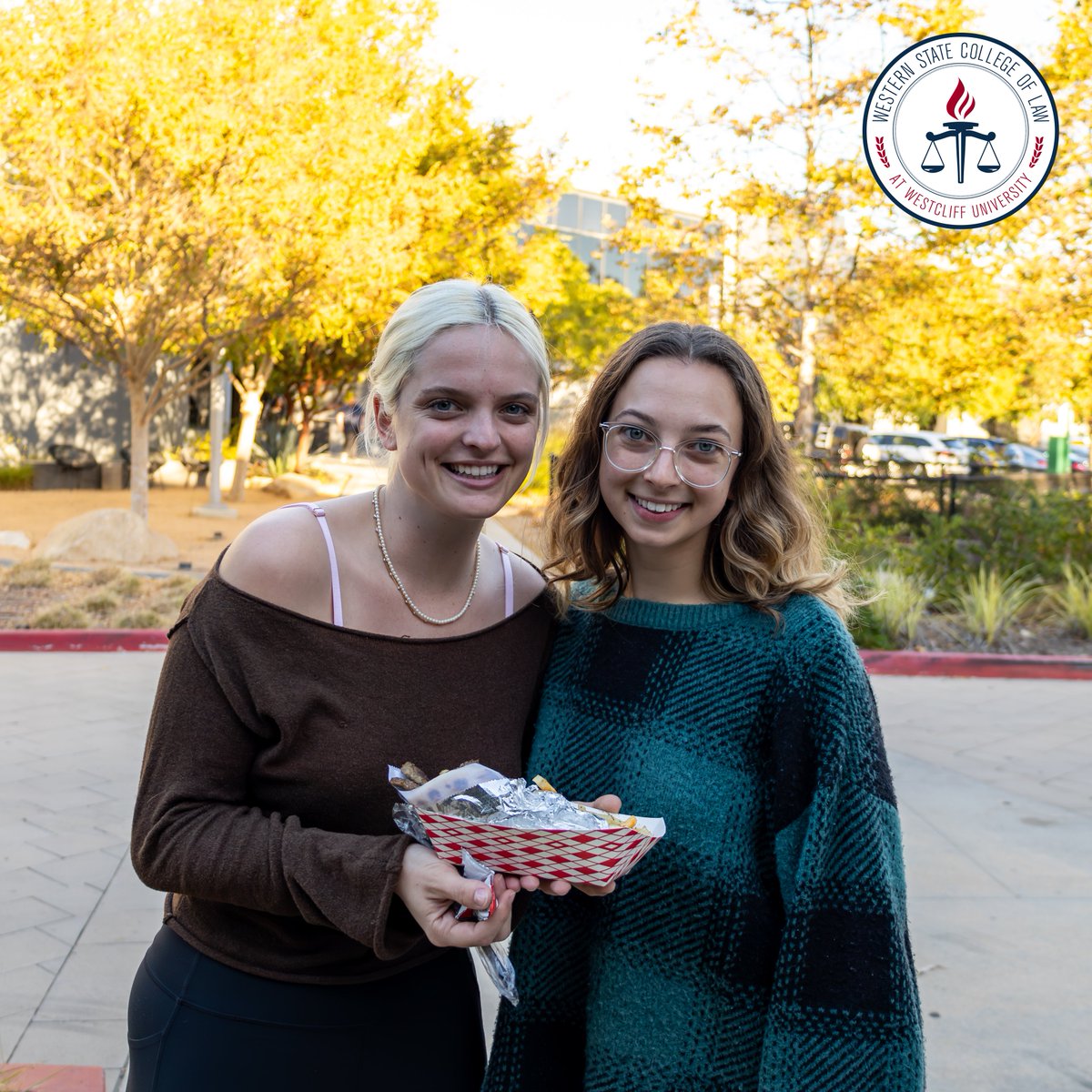 WesternStateLaw's tweet photo. Last week, #WesternStateLaw students enjoyed delicious Greek food from Kalamaki Greek LA! It was a fun time filled with great food. Here are some of our favorite memories!

#WesternStateProud #LawSchoolLife #FutureLawyer https://t.co/2gkLC7wvZI