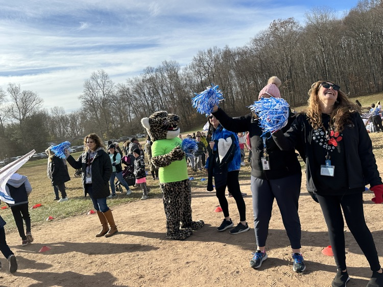 JudsonAdventure's tweet photo. We had such a great time during our Fun Run today!! Thank you to the PTO for organizing and setting up this fantastic fundraiser! Thank you to the families for making it so successful! Thank you staff for all the help!! Thank you students for putting the FUN in Fun Run! 💙🏃‍♀️ https://t.co/t3XZV2w3dL