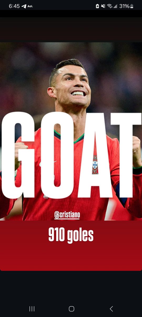 910!. Recuerdo cuando empezaba a meter golazos en el United y me enamoro! #CR7𓃵