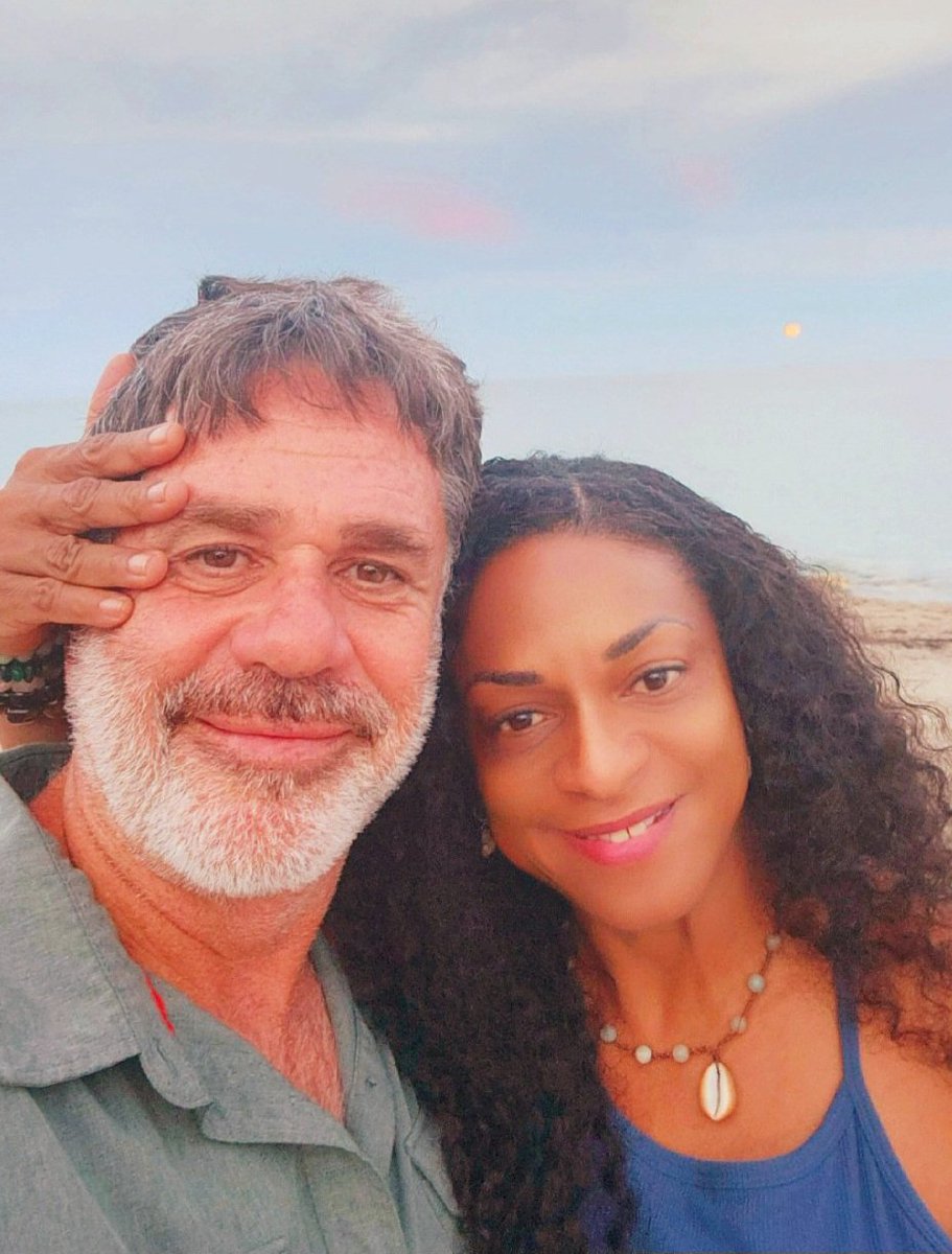 AngelaBrentHar1's tweet image. Super Beaver fullmoon magic, bringing a surge of potential ✨️ spiritual energy at beautiful Palm Beach Island, Florida. #ReconnectWithNature #FullMoon #moonrise #beach #moonlitnight #FridayCelebrations