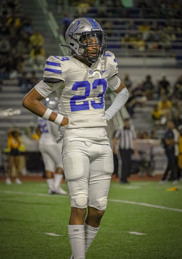 Vaughn Overton (@voverton_9) on Twitter photo Junior Season Highlights
30+ Tackles
1 Forced Fumble
2 TFLs
5 PBU's
3 Catches allowed on 16 targets
🙅♂️
6'3 170
hudl.com/v/2Qk1Xz
<a href="/OWFootball/">ᴏʟᴀᴛʜᴇ ᴡᴇꜱᴛ ꜰᴏᴏᴛʙᴀʟʟ</a> <a href="/WOWKCfootball/">WOWKC</a> <a href="/PrepRedzoneKS/">Prep Redzone Kansas</a> <a href="/247recruiting/">247Sports Recruiting</a> <a href="/JPRockMO/">JP Rock</a> @MidwestFootbal1 Junior Season Highlights
30+ Tackles
1 Forced Fumble
2 TFLs
5 PBU's
3 Catches allowed on 16 targets
🙅♂️
6'3 170
hudl.com/v/2Qk1Xz
<a href="/OWFootball/">ᴏʟᴀᴛʜᴇ ᴡᴇꜱᴛ ꜰᴏᴏᴛʙᴀʟʟ</a> <a href="/WOWKCfootball/">WOWKC</a> <a href="/PrepRedzoneKS/">Prep Redzone Kansas</a> <a href="/247recruiting/">247Sports Recruiting</a> <a href="/JPRockMO/">JP Rock</a> @MidwestFootbal1