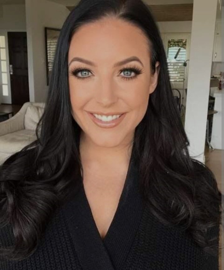 Angela_wite_'s tweet photo. How do I look guys 😘😘💖 https://t.co/vxnsTBJBn5