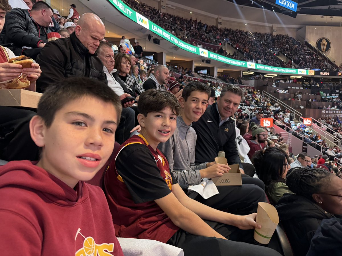 bealinctown's tweet photo. Let’s Go Cavs! Boys night out. #CavsvsBulls #LetEmKnow https://t.co/Z1pnK8yvoI