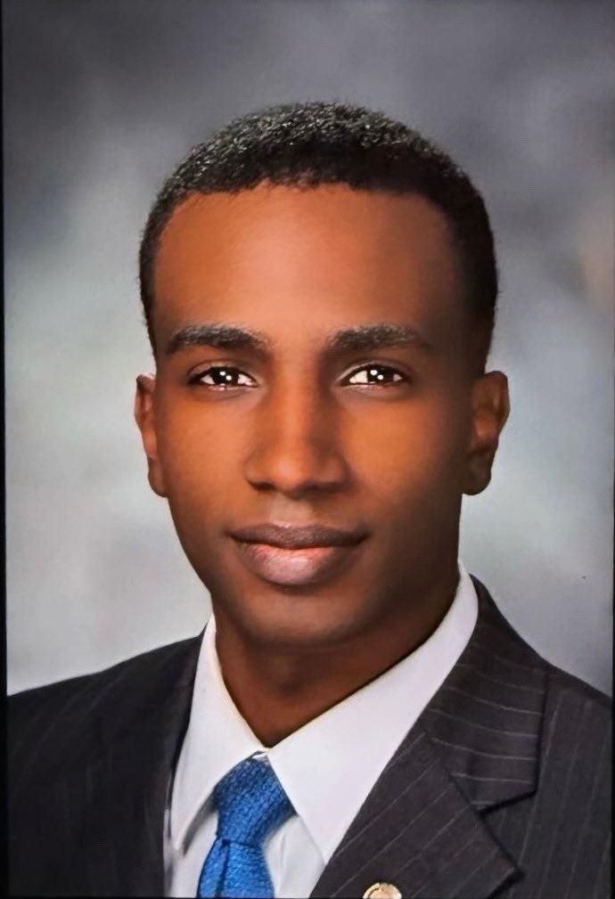 RayReedMO's tweet photo. In 2008, I was 11 years old watching @BarackObama elected as President of the United States— That’s when I fell in love with the good fight.

Now, I’m a Representative-Elect of the Missouri House of Representatives and I still believe in hope and fighting the good fight. https://t.co/D8V7lpl7kg