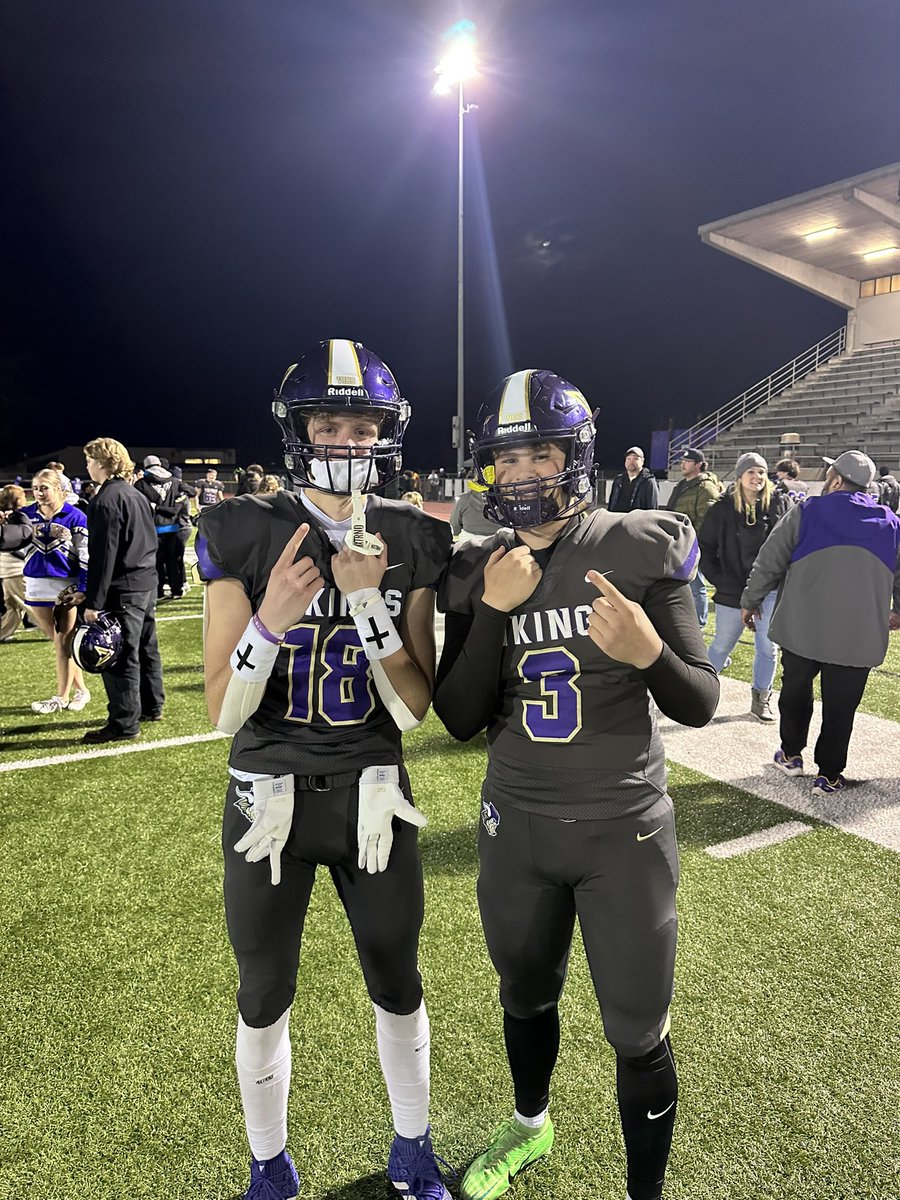 Andrew Knott (@andrew_knott_) on Twitter photo Honored to share the “First team All-League” title with my long snapper <a href="/ethan8lue/">Ethan Blue</a>! Couldn’t have asked for a better guy to make it happen. #AllLeague #SpecialTeams <a href="/Chris_Sailer/">Chris Sailer Kicking</a> <a href="/TheeNKFootball/">North Kitsap Football</a> Honored to share the “First team All-League” title with my long snapper <a href="/ethan8lue/">Ethan Blue</a>! Couldn’t have asked for a better guy to make it happen. #AllLeague #SpecialTeams <a href="/Chris_Sailer/">Chris Sailer Kicking</a> <a href="/TheeNKFootball/">North Kitsap Football</a>