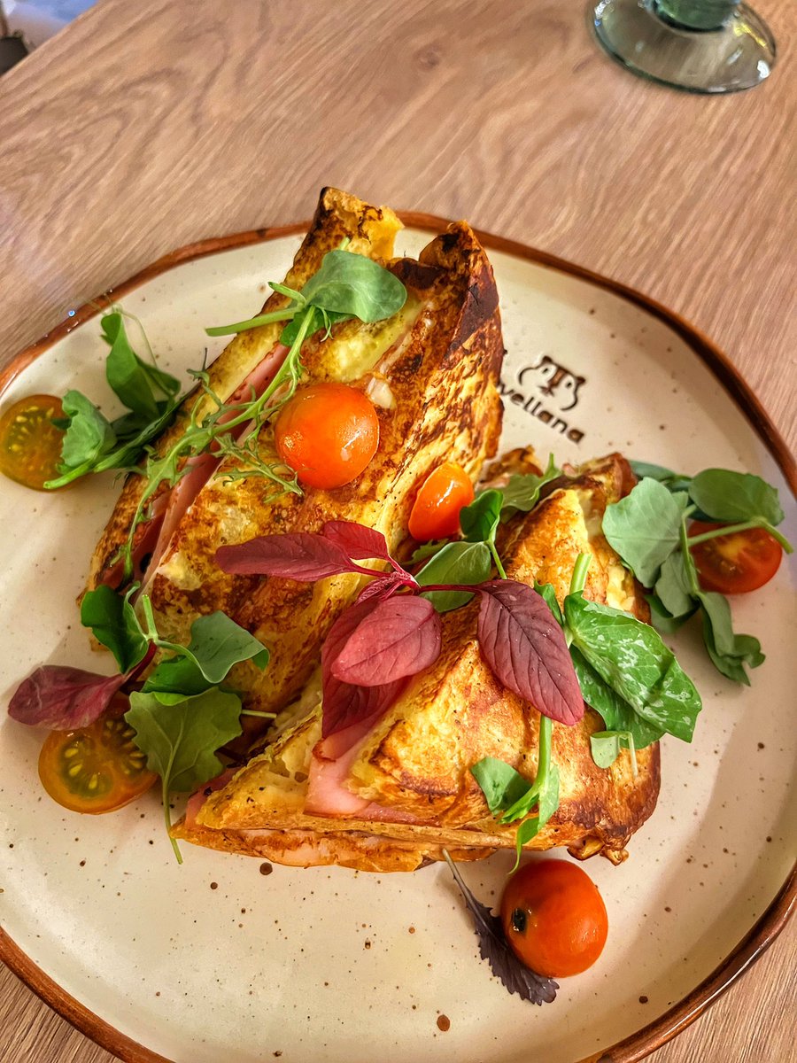 Ángeles tweet media