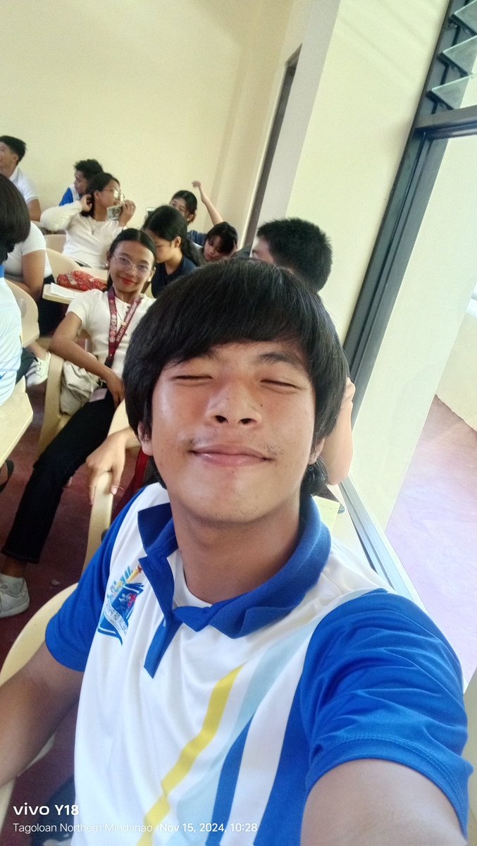 itsme_jumel21ph's tweet photo. Sorry sa mga classmates ko sa likod 😁 #foryou #fyp #mood #happy #views #support #treading #viral #smile #firstyearcollege #collegelife #school #BPED #student #jumel_valenzuela https://t.co/DQpTbzFimf