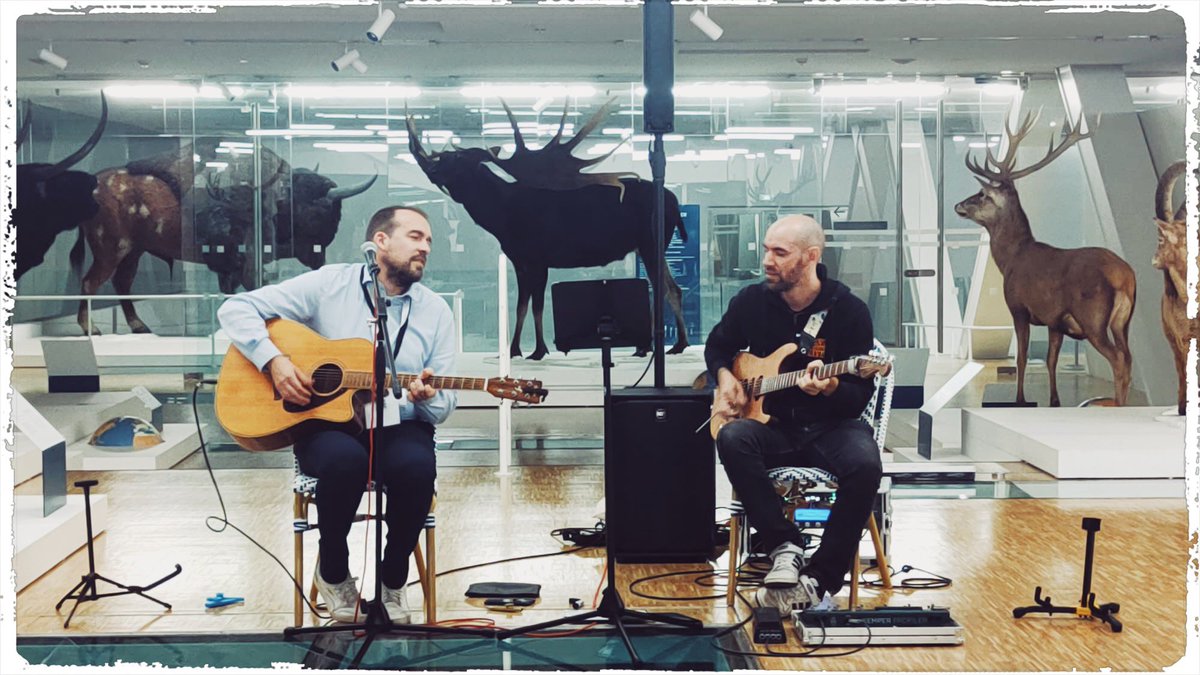 The <a href="/crcm_marseille/">CRCM - Cancer Research Centre of Marseille</a> retreat at <a href="/grotte_cosquer/">Cosquer Méditerranée</a> was a huge success. 

Tons of fantastic lay presentations to share the research done by all the teams and technological platforms.

And I got to fulfill a lifelong dream of playing music in front of stuffed prehistoric animals 😂