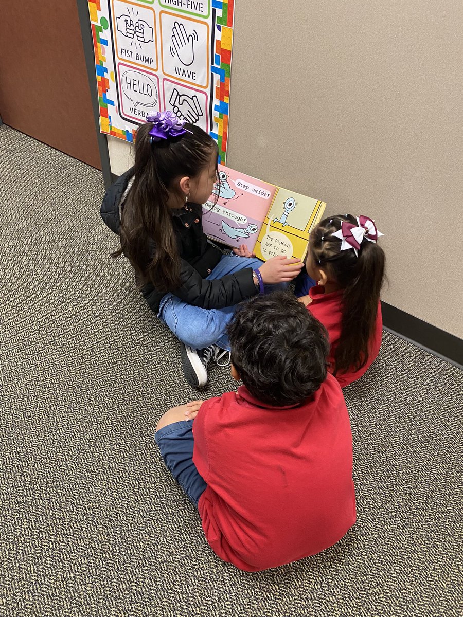 Ms_Indelicato2's tweet photo. Today our 4th grade students in the National Elementary Honor Society volunteered their time to read to kindergarten students. They all loved it! @Horn_Dreams_Big @AliefISD #WeAreAlief #NEHS #ReadingPals https://t.co/y8xMXWyF6E