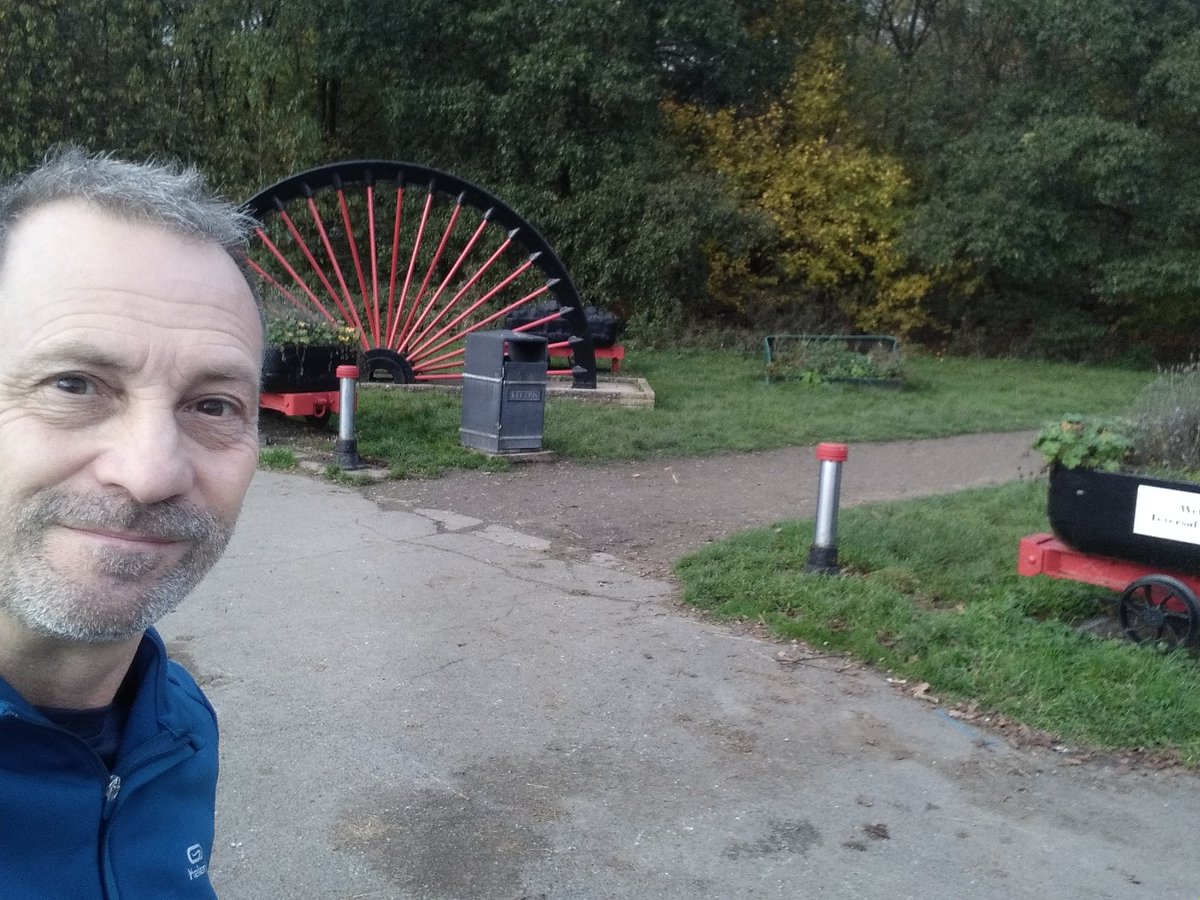 Broken_punk1005's tweet photo. Stretched my legs for their longest run in a while,  only 5miles or so but it'll do me #runningpunks considering the upper foot pain. Parkrun day tomorrow so chance for another 5k at Brierley Forest #littlewins #gettingthereslowly @UKRunChat @runningpunks https://t.co/0Aj9FfcUA4