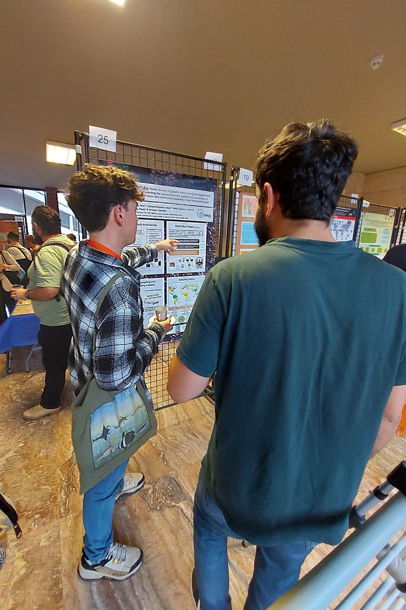 SoilEvoEcoLab's tweet photo. @LFalcn_bioD presented the poster "EdAFoBio. Global Survey of Edaphic Arthropod Forest Biodiversity: Understanding the Eco-Evolutionary Patterns and Processes of Diversification and Community Assembly of Soil Forest Arthropods" introducing #EdAFoBio project, funded by @AgEInves https://t.co/3xsZ9pxFiX
