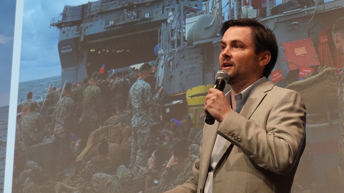 musowls's tweet photo. What a great week celebrating veterans! Many thanks to Christopher Williamson '06 for his chapel presentation today. See it and a video celebrating our military alumni in our news item: https://t.co/edacHAM8ub https://t.co/MQsx2stIPC