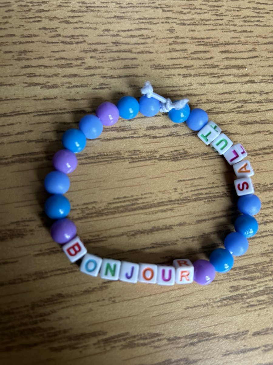 💜💎We might not be able to go to the <a href="/taylorswift13/">Taylor Swift</a> ERAS concert, but that didn’t stop us from having our Swiftie Dance Party today at lunch recess for grades 4-6. Thank you to @Mme_gallant for organizing it, to DJ Z for spinning tunes, and co-host <a href="/rvrcoelho/">ℝ𝚘𝚜𝚊𝚕𝚒𝚎 ℝ𝚘𝚍𝚛𝚒𝚐𝚞𝚎𝚜-ℂ𝚘𝚎𝚕𝚑𝚘</a>. #ErasTour