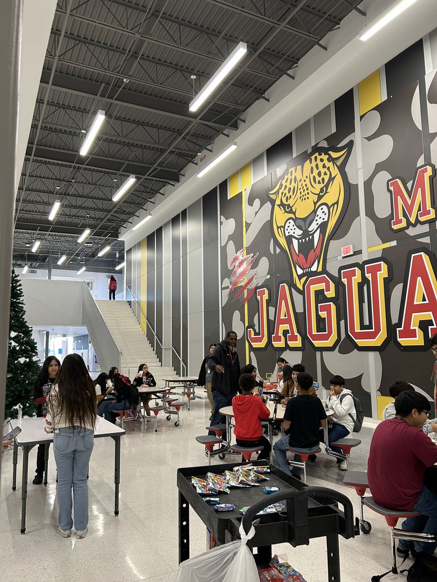 Yara Nelly Martinez (@yaramartinez_) on Twitter photo Brain break for our brainiacs here at <a href="/MeadMS_AISD/">Mead Middle School</a>! Our A honor roll scholars are enjoying an afternoon of games, snacks, and celebration! #aldineimpact #aisdscholars #themeadway #aldinecounseling #aldinesel Brain break for our brainiacs here at <a href="/MeadMS_AISD/">Mead Middle School</a>! Our A honor roll scholars are enjoying an afternoon of games, snacks, and celebration! #aldineimpact #aisdscholars #themeadway #aldinecounseling #aldinesel